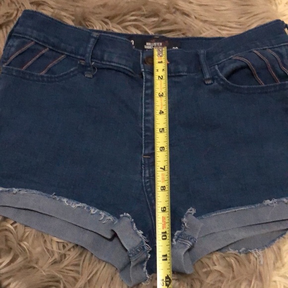 Hollister Short Short High Rise-Sz 9/29-Dark Wash-Frayed Hem-EUC - Picture 9 of 10